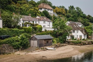 Exterior - 3 Bed in Helford (oc-hcwell) (Helford)