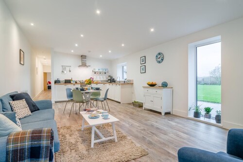 2 Bed in Hinton Blewett (oc-g34070)