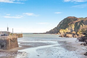 Beach - 3 Bed in Ilfracombe (oc-h34034) (Ilfracombe)