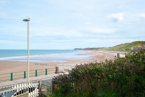 Beach - 2 Bed in Sandsend (oc-wa317) (Sandsend)