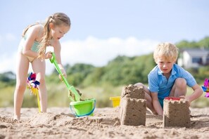 Children's area - 3 Bed in Saundersfoot (oc-pw9096) (Saundersfoot)