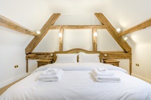 4 bedrooms, free WiFi, bed sheets - 4 Bed in Peterchurch (oc-s34019) (Peterchurch)