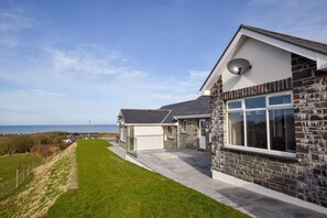 Exterior - 2 Bed in Llanon (oc-porth1) (Llan-non)