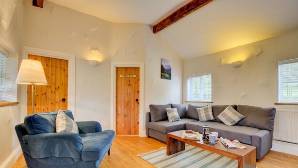 Unclassified image, 1 of 20, button - 3 Bed in Llanrhychwyn (oc-wag577) (Llanrhychwyn)