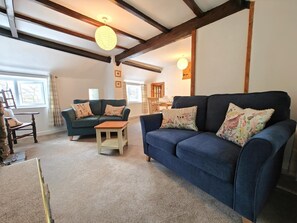 TV, fireplace - 2 Bed in Wigton (oc-b34112) (Caldbeck)