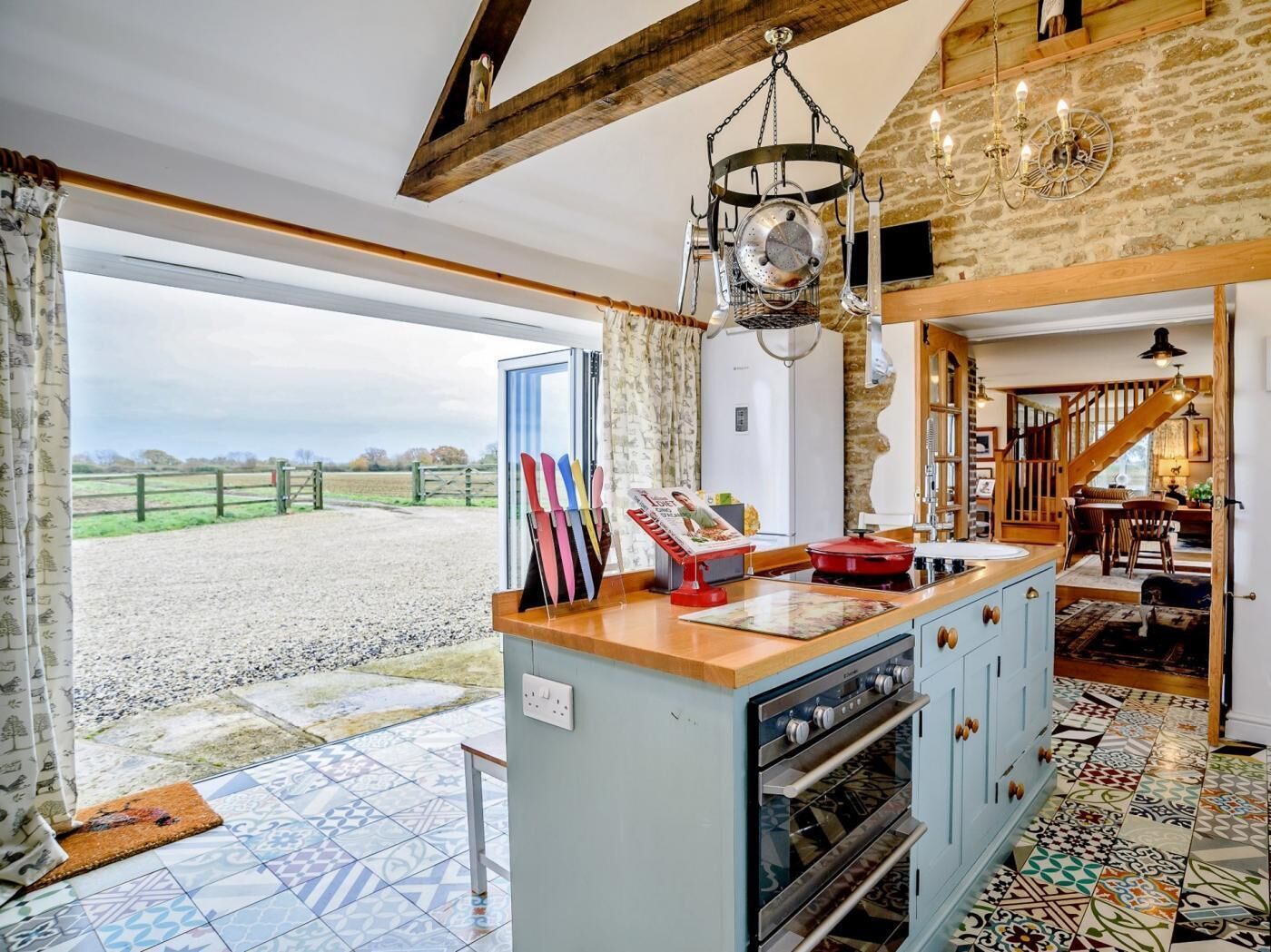 Oven, dishwasher, high chair, cookware/dishes/utensils