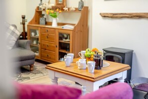 Interior - 3 Bed in Whitby (oc-w418) (Whitby)