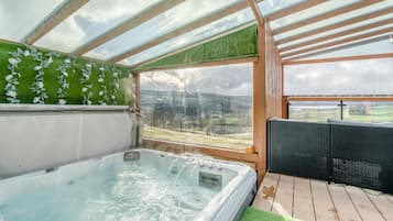 Bain à remous intérieur