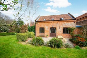 Terrace/patio - 2 Bed in Erpingham (oc-2278) (Erpingham)