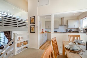 Dining - 3 Bed in Saundersfoot (oc-pw9101) (Saundersfoot)