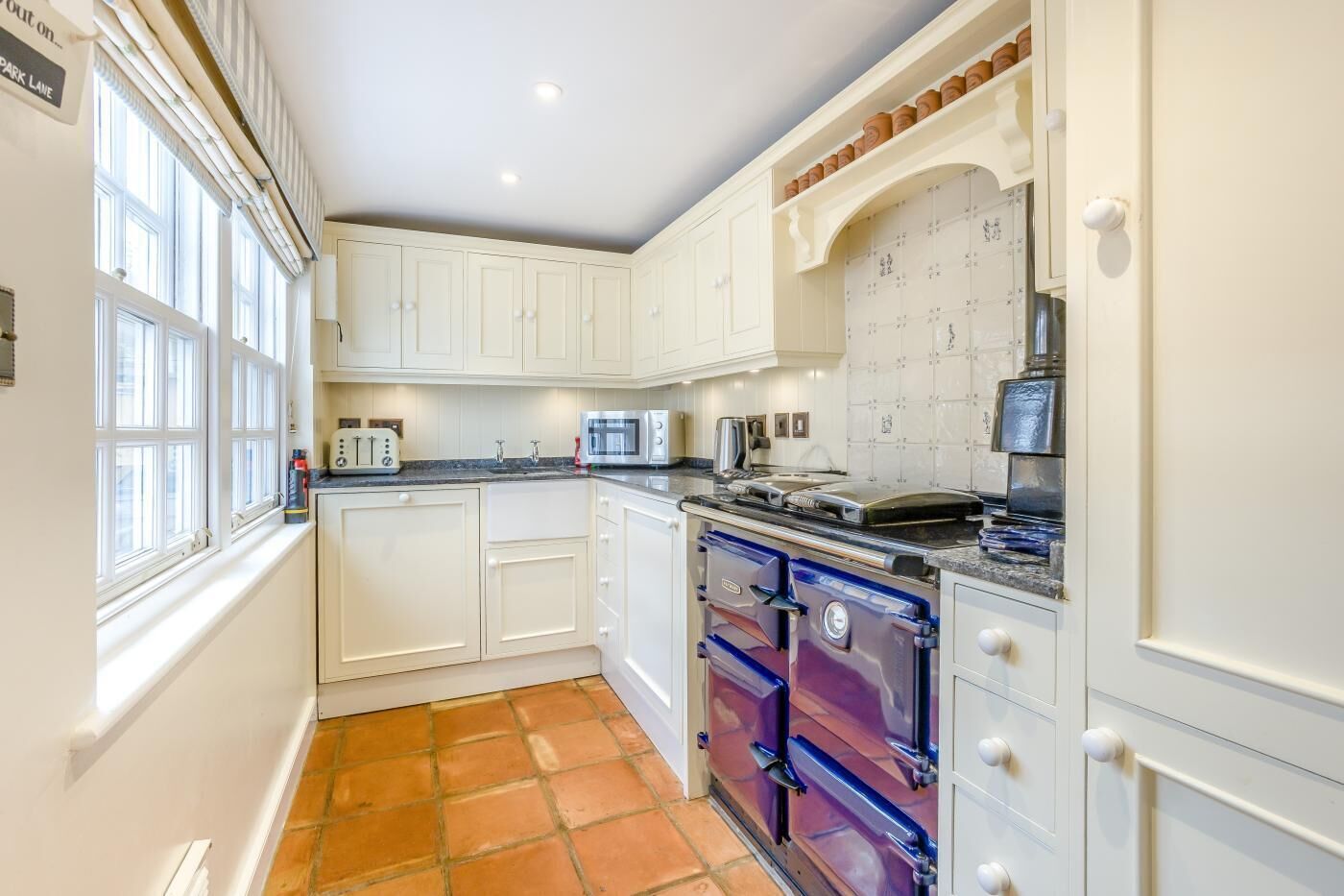 Microwave, oven, dishwasher, cookware/dishes/utensils