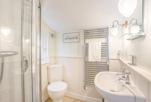 Hair dryer, towels - 3 Bed in Southwold (oc-stan) (Southwold)