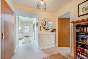 Interior - 5 Bed in Morpeth (oc-n34107) (Warkworth)