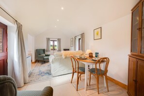 Interior - 1 Bed in Mautby (oc-2302) (Mautby)