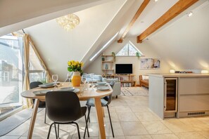 Dining - 2 Bed in Swanage (oc-wy636) (Swanage)