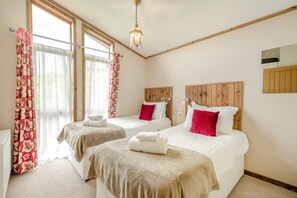 3 chambres, fer et planche à repasser, accès au Wi-Fi (inclus)