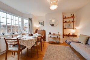 Dining - 3 Bed in Southwold (oc-marl) (Southwold)