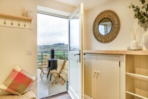 Interior - 2 Bed in Castleton (oc-f34013) (Castleton)