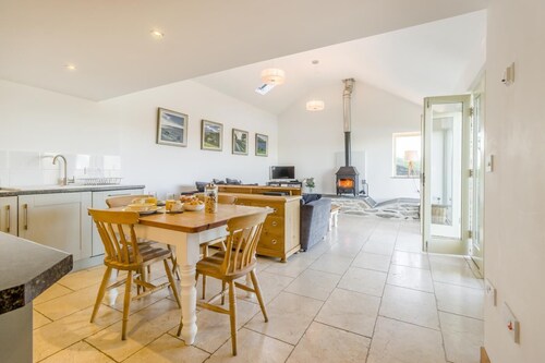 1 Bed in Llangower (oc-t34142)