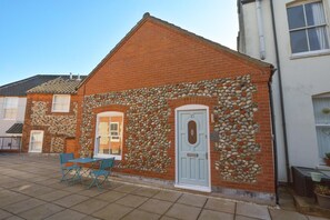 Exterior - 1 Bed in Cromer (oc-1844) (Cromer)