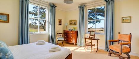 Wifi gratis y ropa de cama