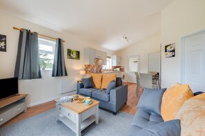 TV - 1 Bed in Frettenham (oc-1193) (Frettenham)