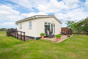 Exterior - 1 Bed in Frettenham (oc-1193) (Frettenham)