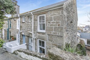 Exterior - 3 Bed in St. Ives (oc-a34180) (St Ives)