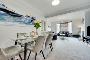Dining - 3 Bed in Tenby (oc-pw1025) (Tenby)