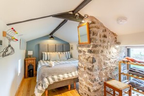 Strykejern/-brett, wi-fi (inkludert) og sengetøy