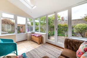 Interior - 2 Bed in Halesworth (oc-cpl) (Halesworth)