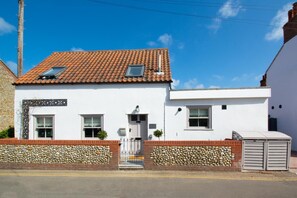 Exterior - 1 Bed in Holt (oc-1854) (Holt)