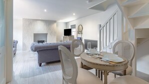 Interior - 1 Bed in Holt (oc-1854) (Holt)