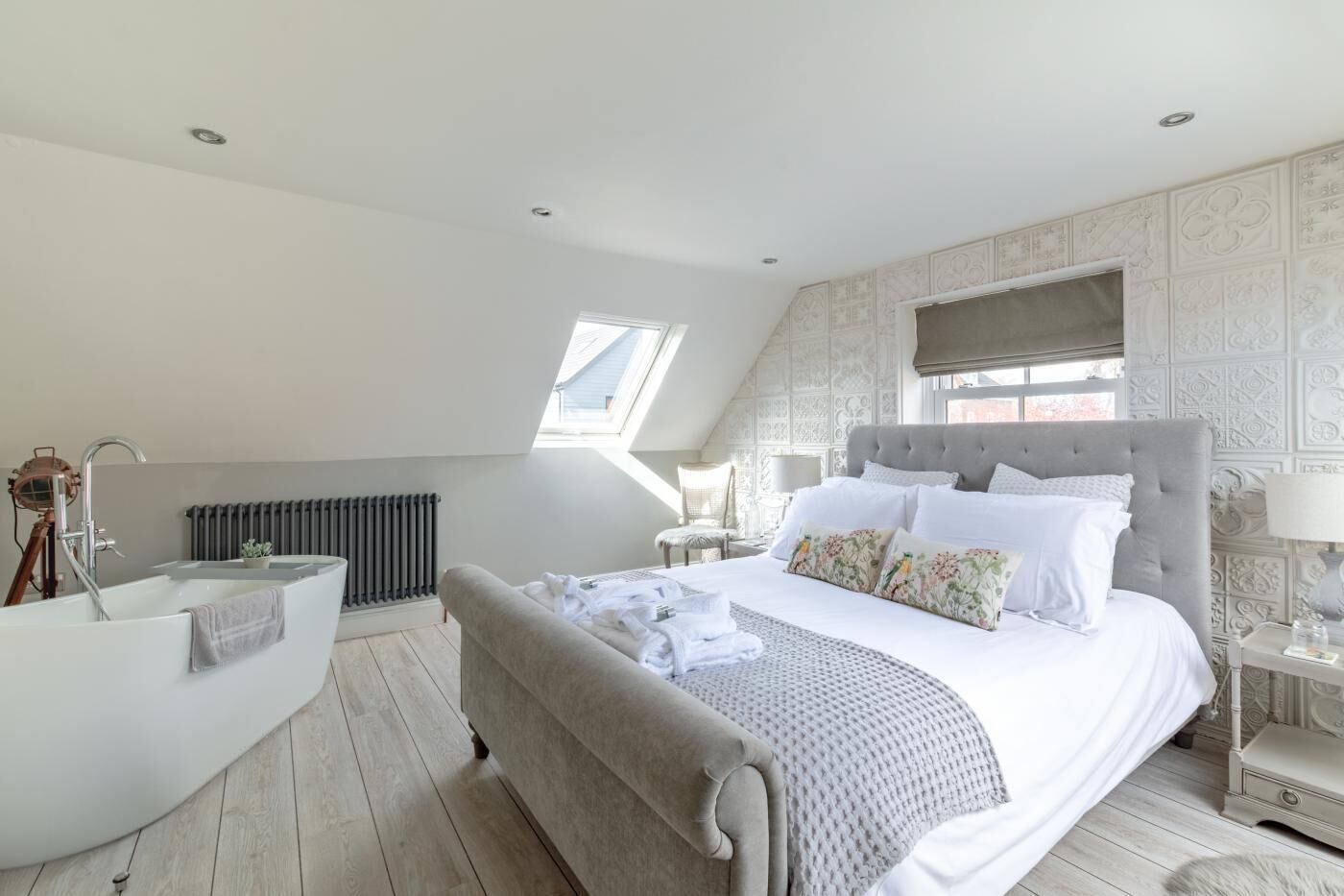 Free WiFi, bed sheets