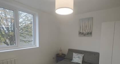 3 Bed in Newport (oc-p34123)