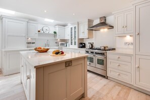 Microwave, oven, dishwasher, high chair - 4 Bed in Southwold (oc-6fr) (Southwold)