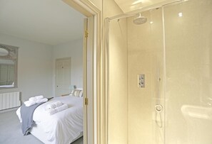 Towels - 2 Bed in Orford (oc-sfwco) (Orford)
