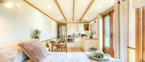 Wifi gratis y ropa de cama