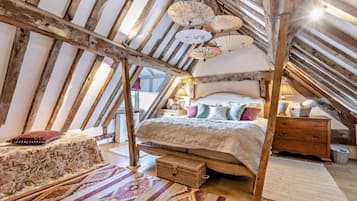 3 bedrooms, free WiFi, bed sheets