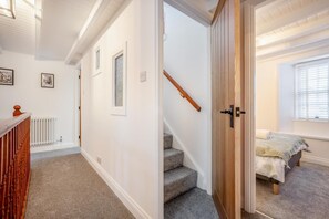 Interior - 3 Bed in Pickering (oc-t33630) (Pickering)