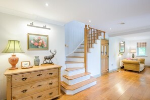 Interior - 3 Bed in Ufford (oc-sfmea) (Ufford)