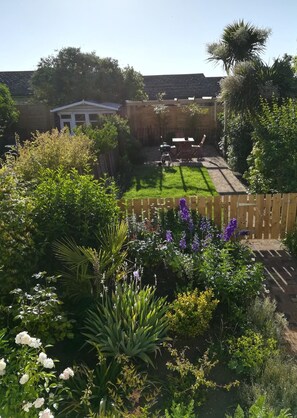 Outdoor dining - 2 Bed in Orford (oc-sfcto) (Orford)
