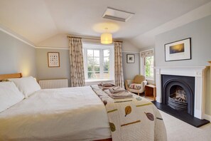 Een strijkplank/strijkijzer, gratis wifi, beddengoed