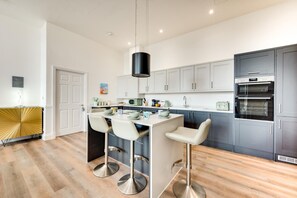 Microwave, oven, dishwasher, high chair - 3 Bed in Sheringham (oc-2323) (Sheringham)