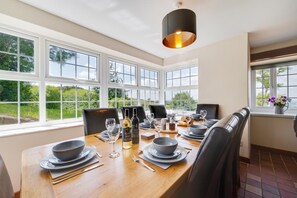 Dining - 3 Bed in Llanllechid (oc-wag712) (Llanllechid)