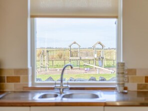 Interior - 3 Bed in Alnwick (oc-80489) (Newton-by-the-Sea)