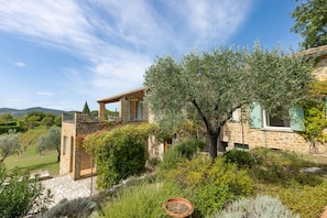 Exterior - Peace and space in Vaison-la-Romaine for 16 people. (Saint-Romain-en-Viennois)
