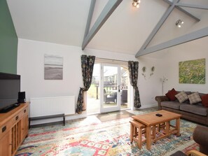 TV - 3 Bed in Alnwick (oc-80493) (Newton-by-the-Sea)
