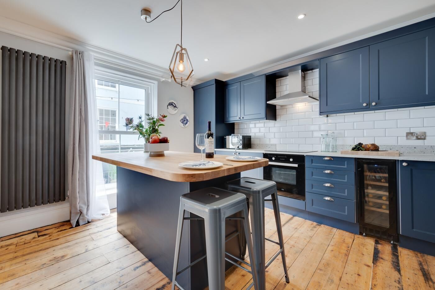 Oven, dishwasher, high chair, cookware/dishes/utensils