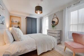 2 Schlafzimmer, Bügeleisen/Bügelbrett, Reisekinderbett, kostenloses WLAN